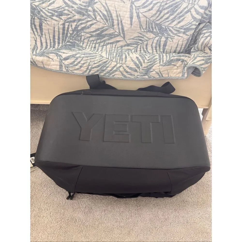 NWT YETI Crossroads travel duffel in black,  60L